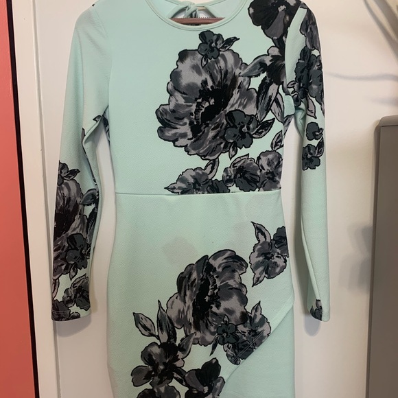 Mint & Floral Dress - Picture 2 of 3